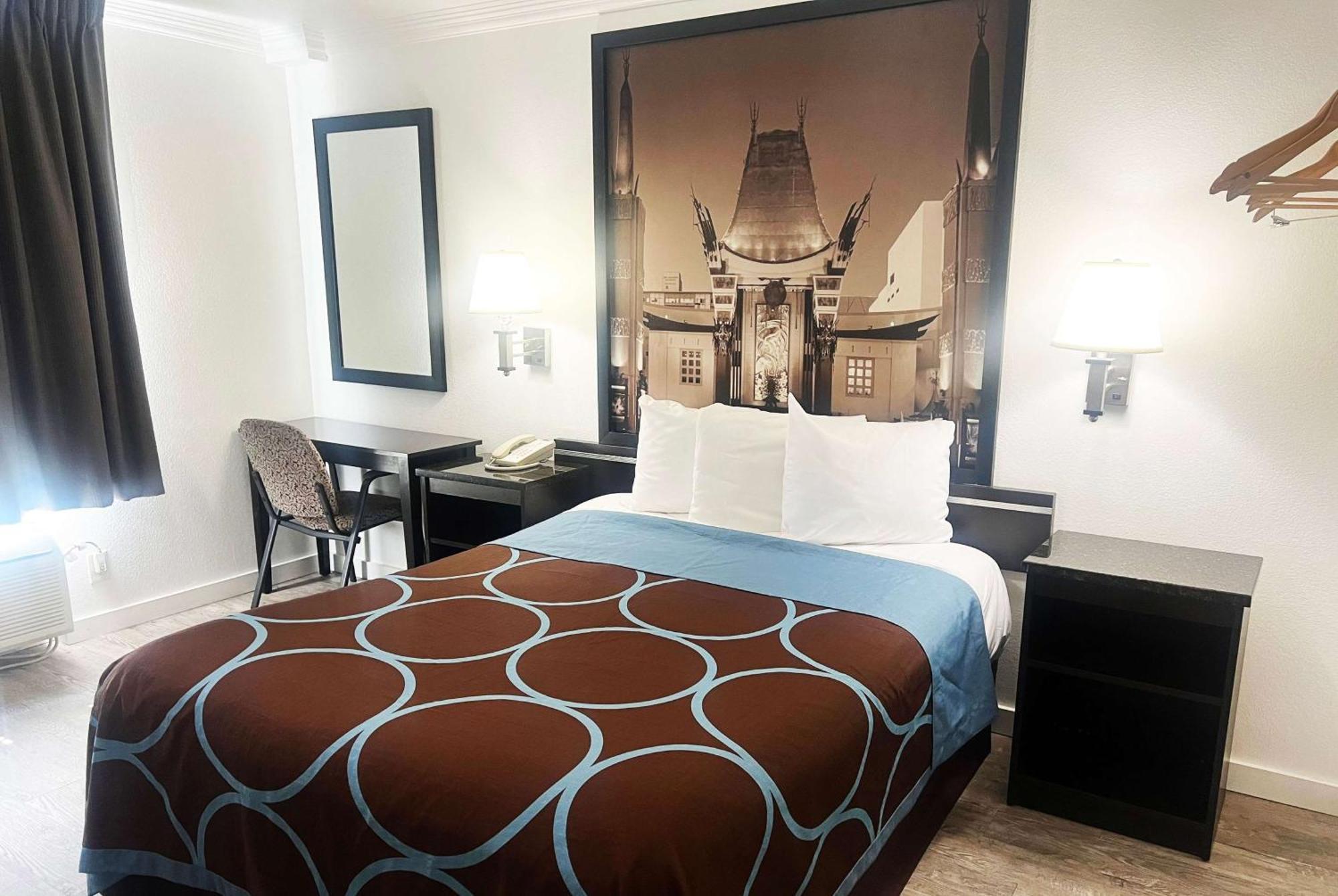 Super 8 By Wyndham Hollywood/la Area 2* Los Angeles