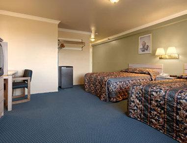 Super 8 By Wyndham Hollywood/la Area Motel Los Angeles